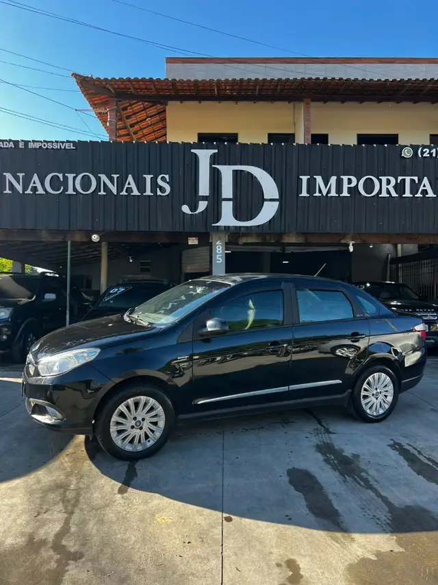 Carro Fiat Grand Siena 2013 Essence 1.6 16V Dualogic (Flex)