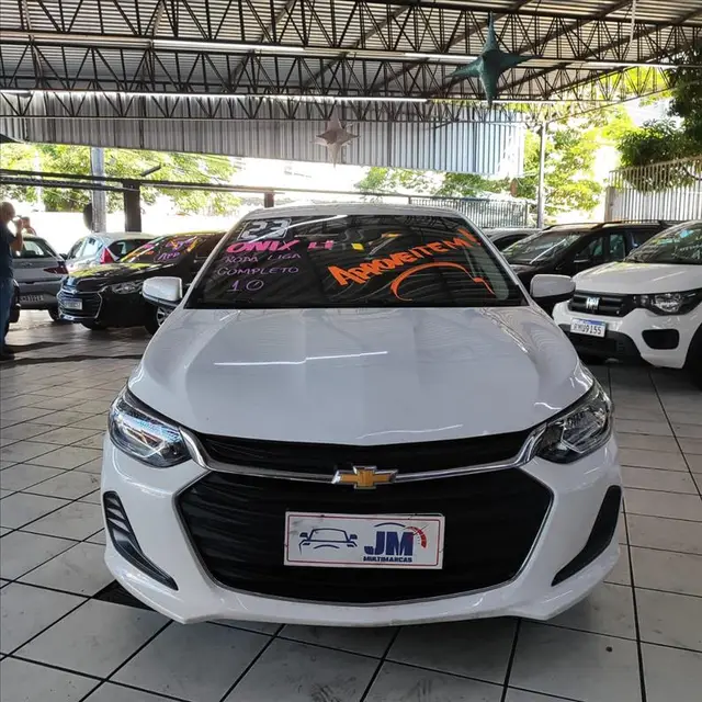 Carro Chevrolet Onix Plus 2023 LT 1.0