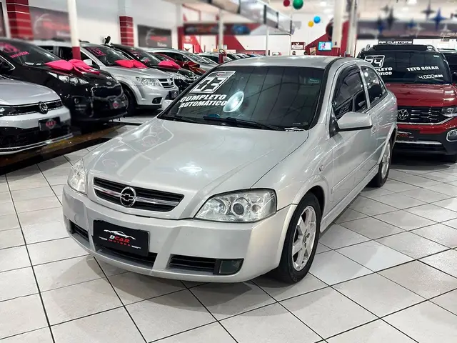 Carro Chevrolet Astra Sedan 2003 CD 2.0 8V