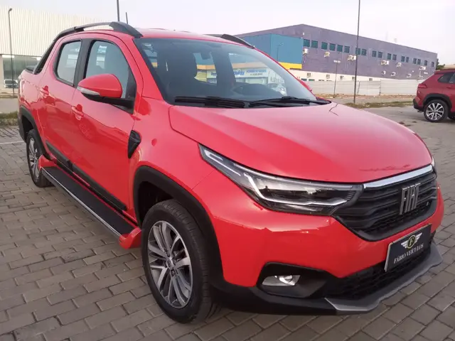 Carro Fiat Strada 2023 Volcano 1.3 CD AT (Flex)