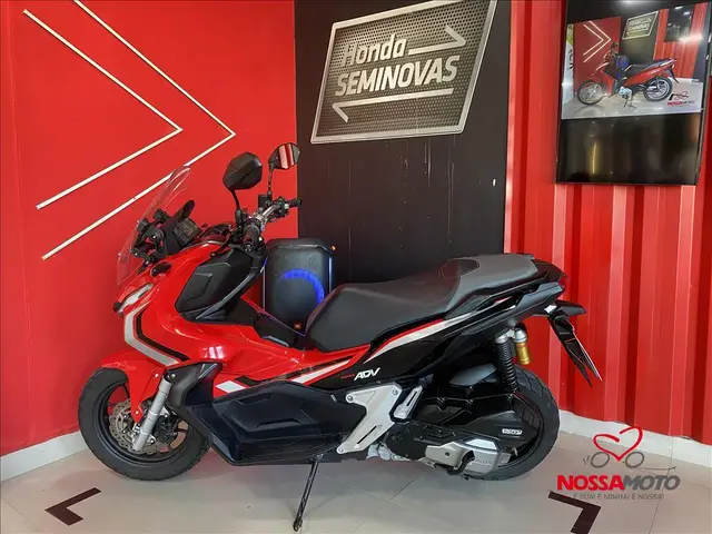 Carro Honda ADV 2023 ABS