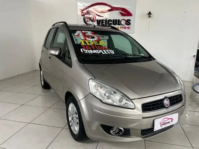 Carro Fiat Idea 2013 Essence 1.6 16V E.TorQ (Flex)