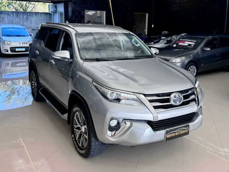 Toyota SW4 2.8 TDI SRX 5L 4x4 (Aut)
