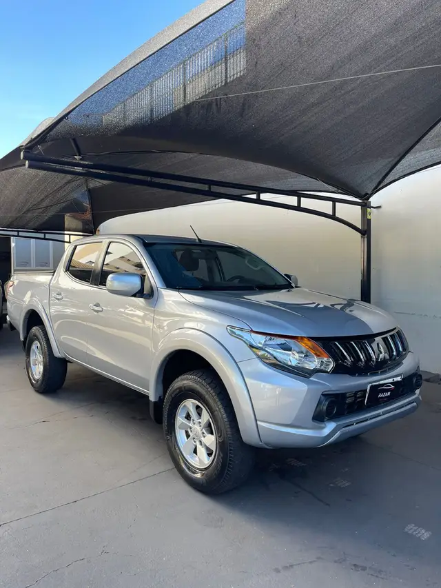 Carro Mitsubishi L200 Triton Sport 2019 Sport 2.4 GLS 4WD (Aut)