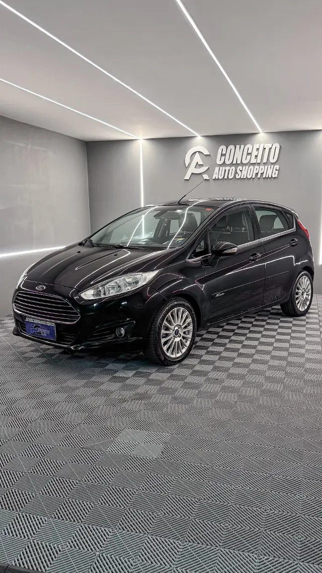 Carro Ford New Fiesta Hatch 2015 New Fiesta Titanium 1.6 16V PowerShift