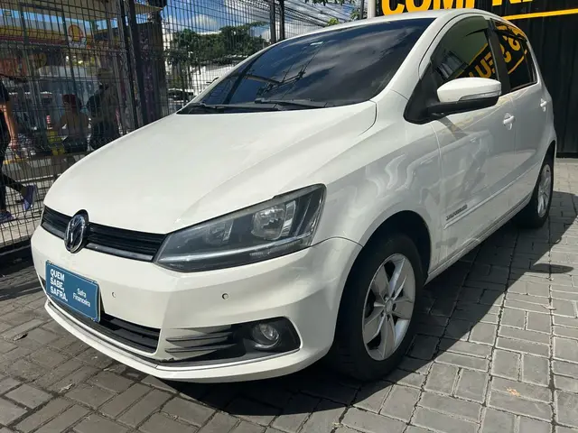 Carro Volkswagen Fox 2017 1.0 MPI Comfortline (Flex)