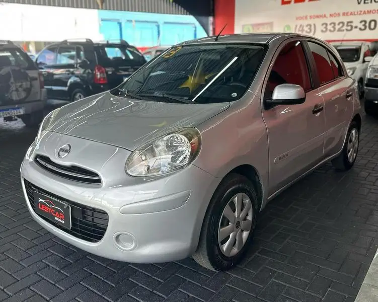 Nissan March 1.0 16V (Flex)