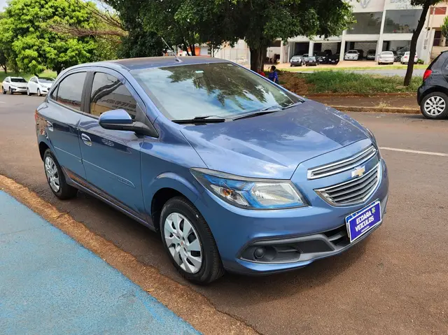 Carro Chevrolet Onix 2016 1.4 LT SPE/4
