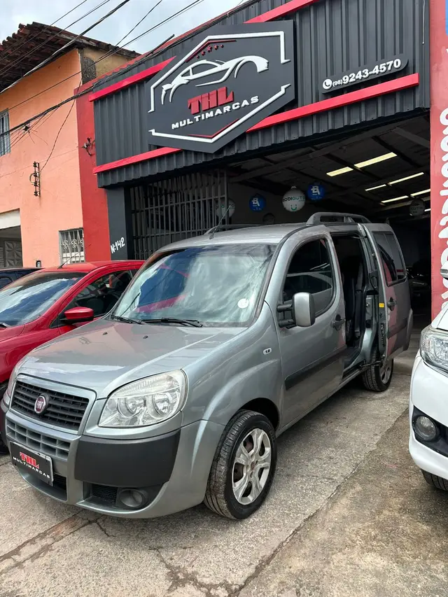 Carro Fiat Doblò 2016 Essence 1.8 5L (Flex)
