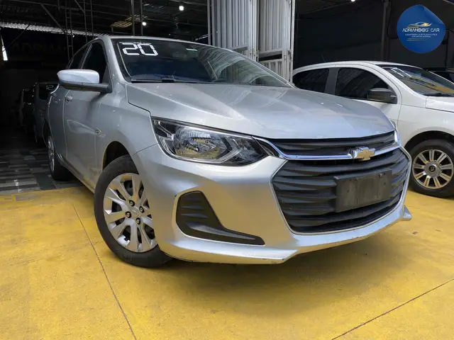 Carro Chevrolet Onix Plus 2020 1.0 LT (Flex)