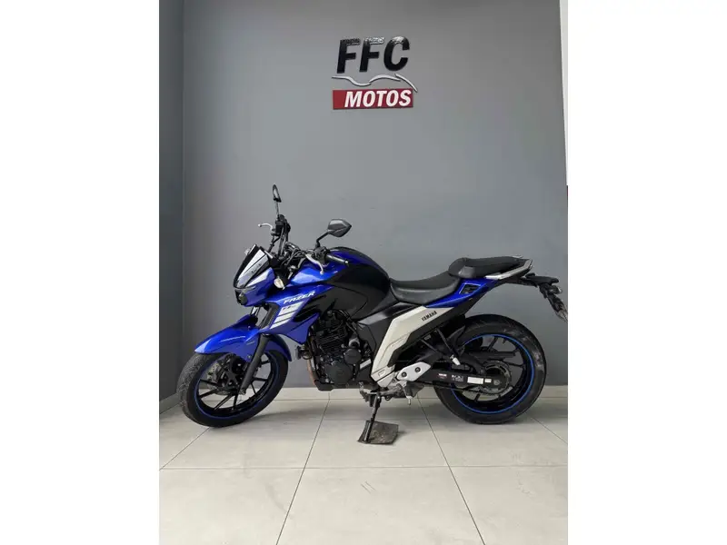 Yamaha Fazer FZ25 ABS
