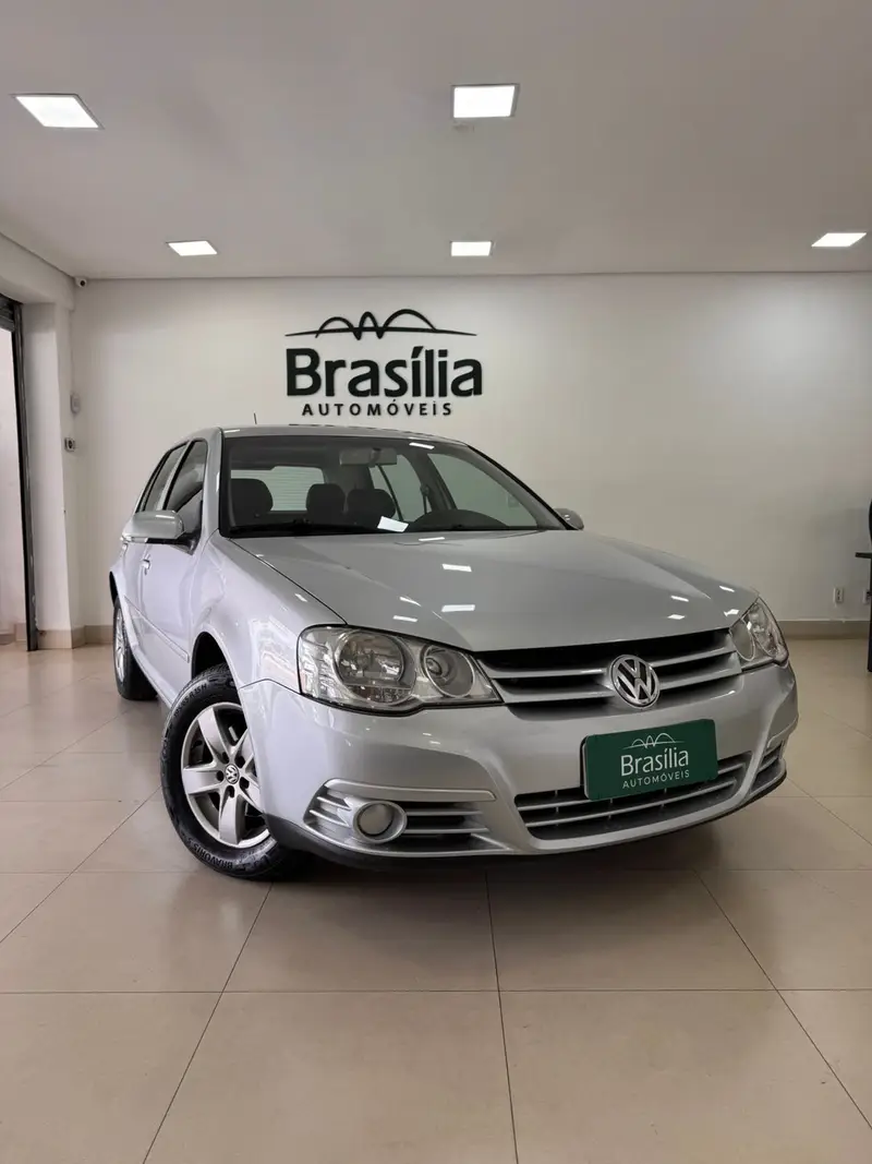 Volkswagen Golf 2.0 (Aut)