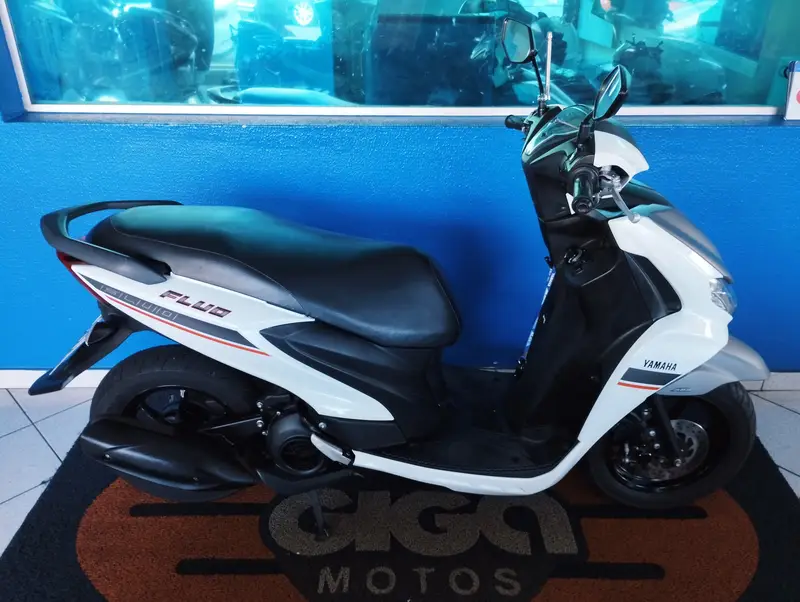 Yamaha Fluo ABS