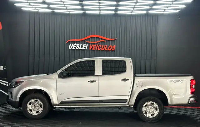Carro Chevrolet S10 Cabine Dupla 2022 S10 2.8 CTDI LS 4WD (Cabine Dupla)