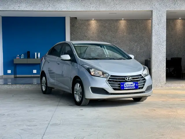 Carro Hyundai HB20S 2018 1.0 Comfort Plus (Flex)