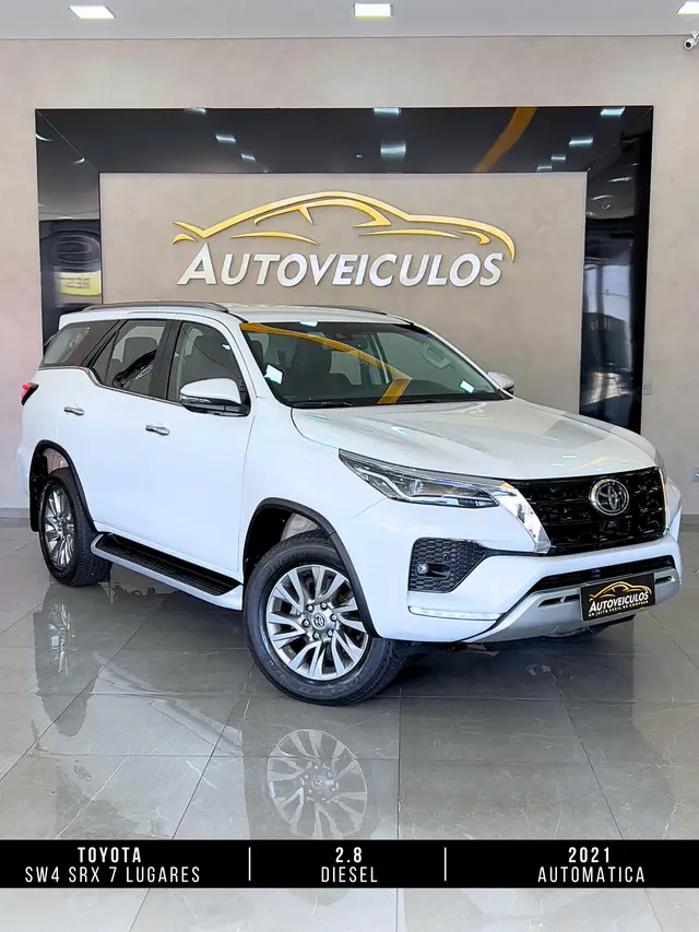 Carro Toyota SW4 2021 SRX 2.8 turbodiesel 7L 4x4 (Aut)