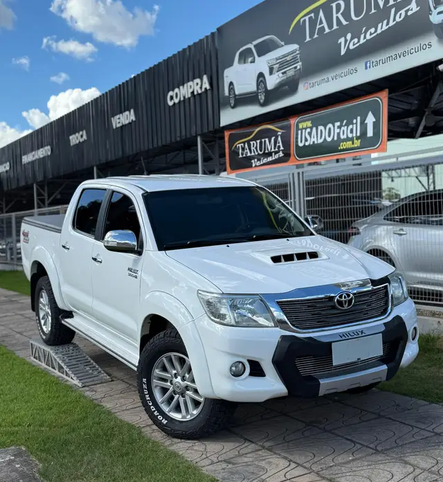 Carro Toyota Hilux Cabine Dupla 2014 Hilux 3.0 TDI 4x4 CD SRV Top (Aut)