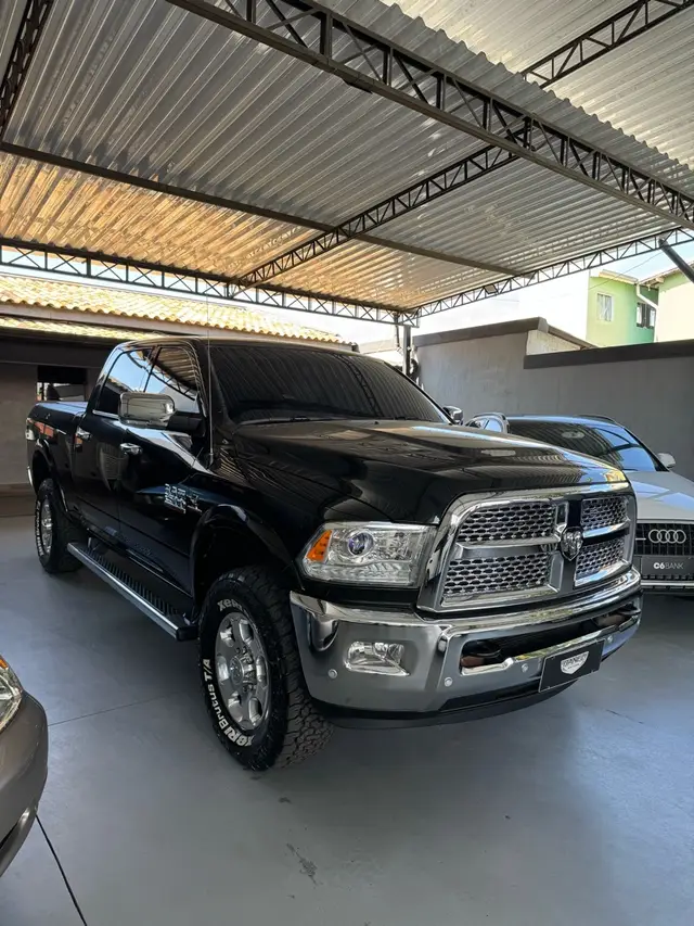 Carro RAM 2500 2016 Ram 2500 CD 6.7 4X4 Laramie