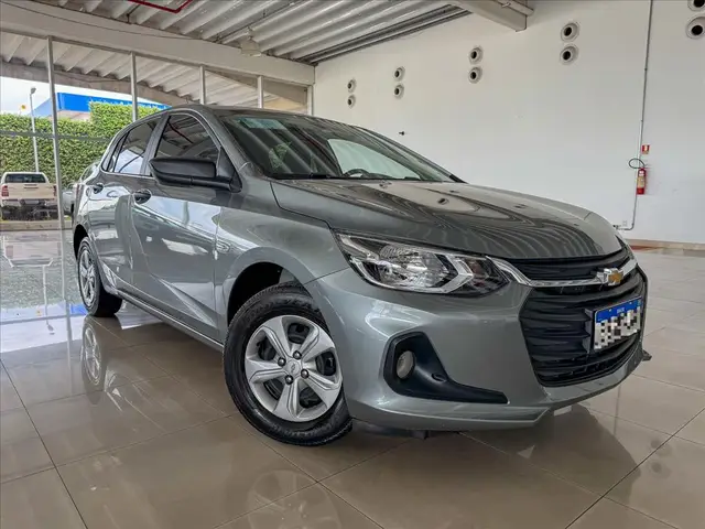 Carro Chevrolet Onix 2025 1.0