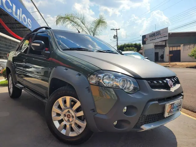 Carro Fiat Strada 2015 Adventure 1.8 16V (Flex) (Cabine Dupla)