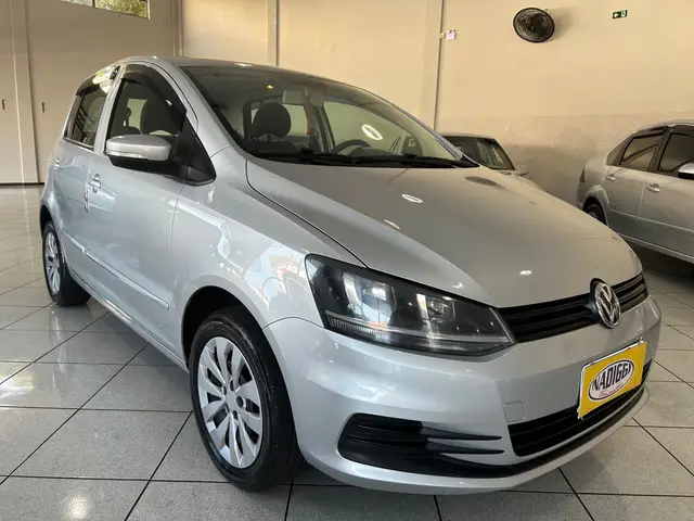 Carro Volkswagen Fox 2016 1.6 MSI Trendline (Flex)