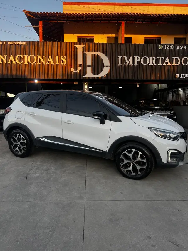 Carro Renault Captur 2019 Intense 1.6 16v SCe CVT (Flex)