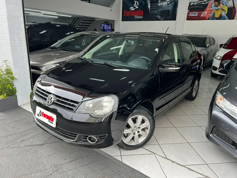 Volkswagen Polo Sedan Comfortline 1.6 8V (Flex)