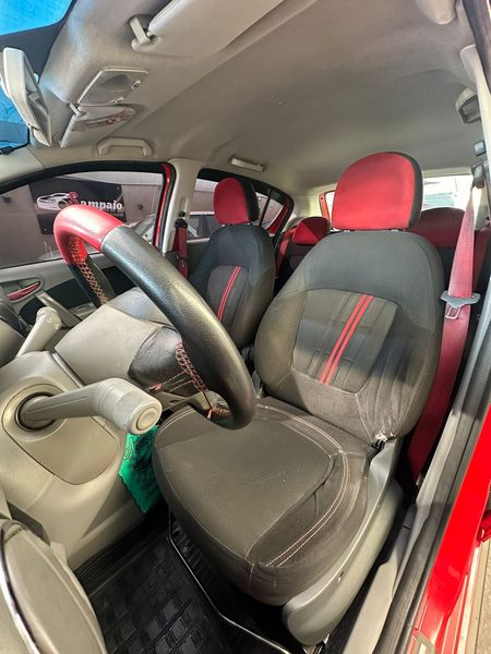 Palio Sporting 1.6 16V (Flex)