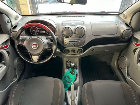 Palio Sporting 1.6 16V (Flex)
