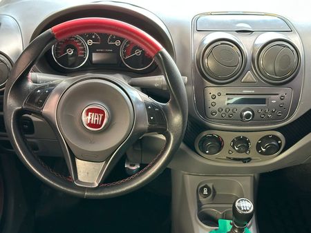 Palio Sporting 1.6 16V (Flex)