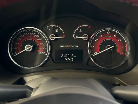 Palio Sporting 1.6 16V (Flex)