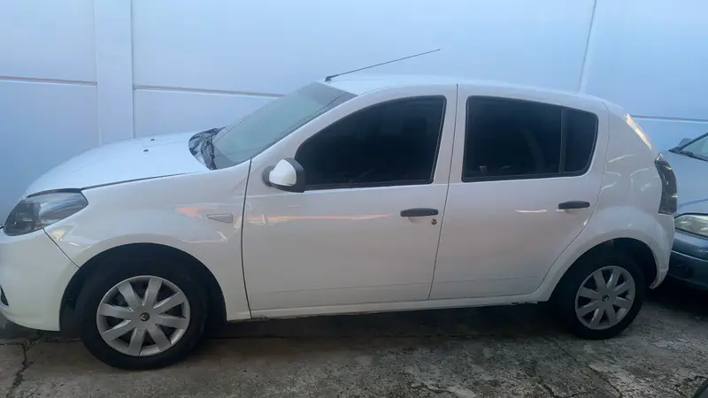Renault Sandero Expression 1.6 8V (flex)