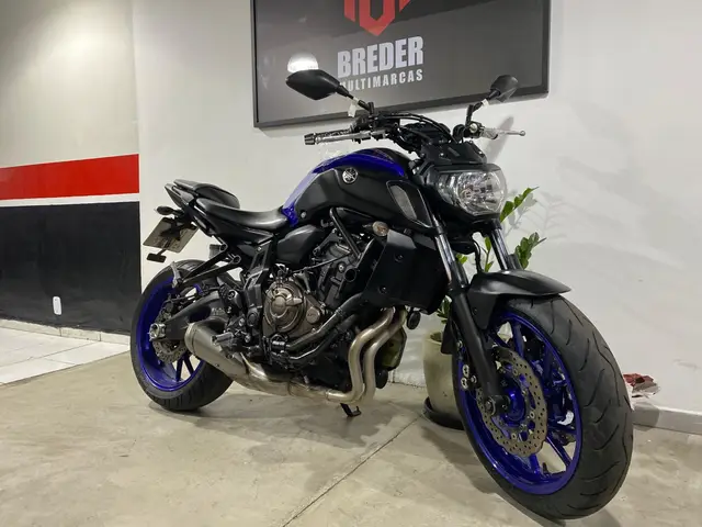 Carro Yamaha MT-07 2021 ABS