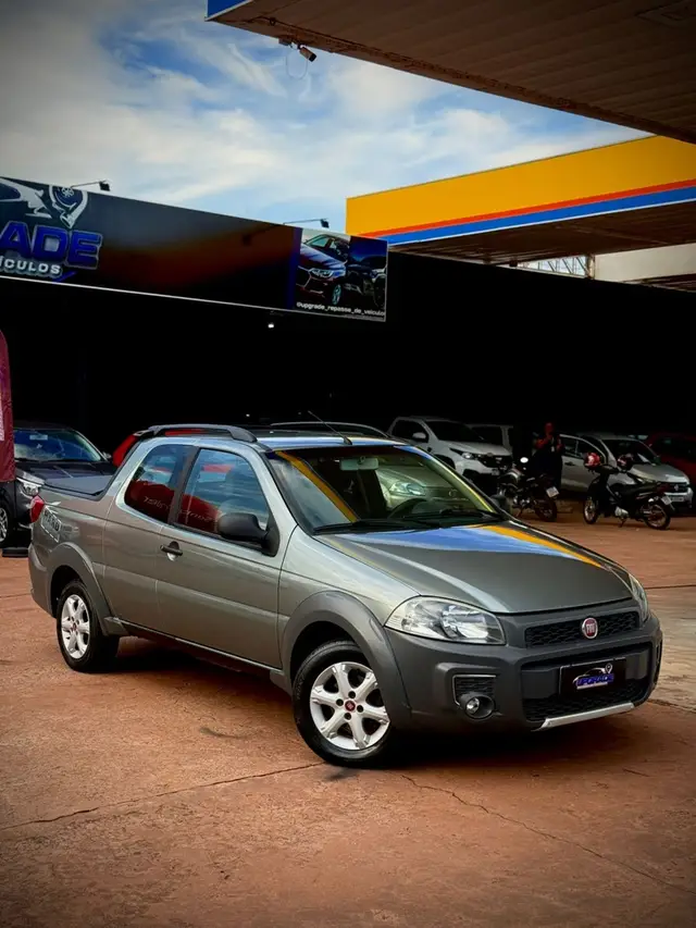 Carro Fiat Strada 2015 Working HARD 1.4 Fire Flex 8V CD