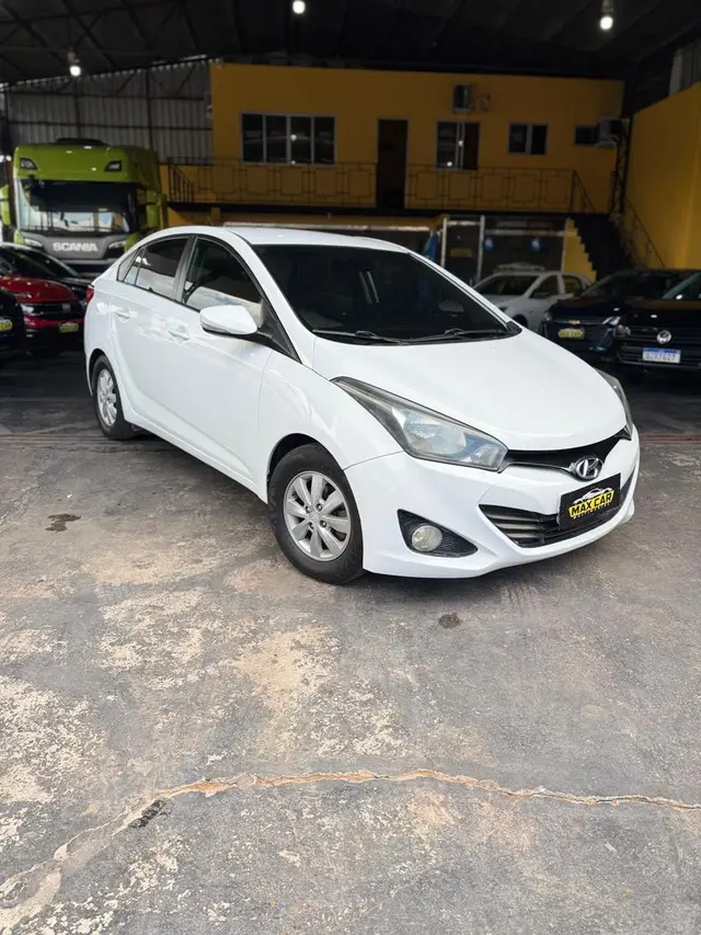 Carro Hyundai HB20S 2015 1.6 Comfort Plus (Flex)