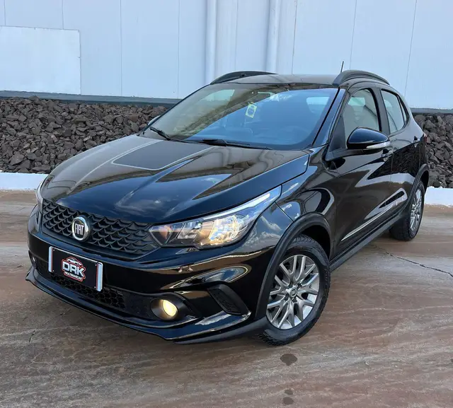 Carro Fiat Argo 2020 1.3 Trekking (Flex)