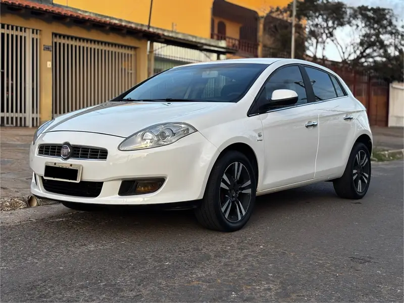 Fiat Bravo Essence 1.8 16V Dualogic (Flex)