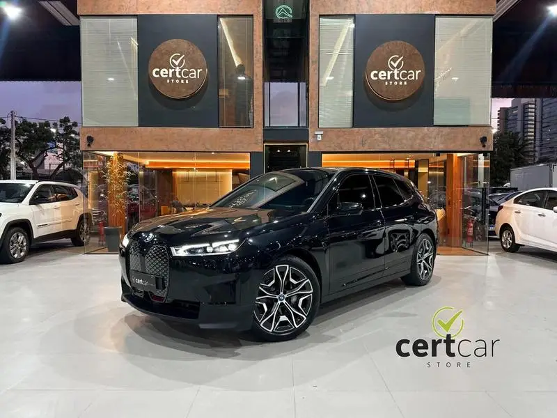 BMW iX xDrive40 (Aut.) (Elétrico)