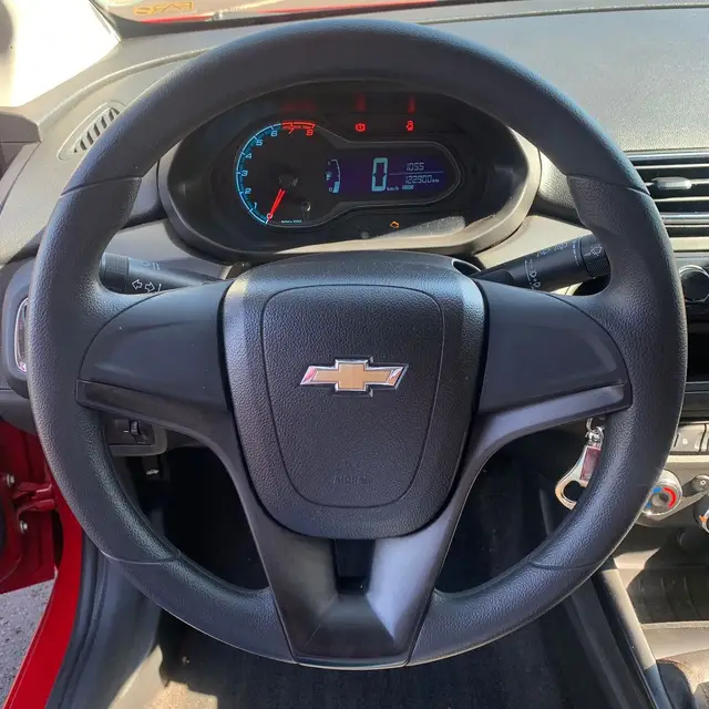 Carro Chevrolet Onix 2014 1.0 LT SPE/4