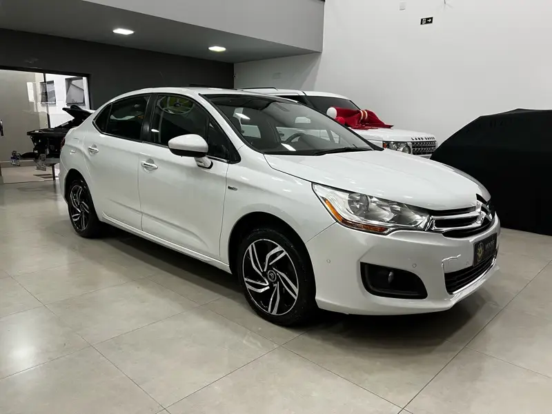 Citroën C4 Lounge Exclusive 1.6 THP (Aut)