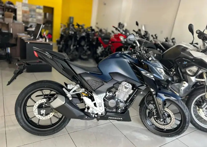 Honda CB 300F Twister (ABS)