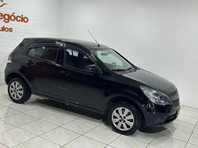 Carro Chevrolet Agile 2013 LT 1.4 8V (Flex)