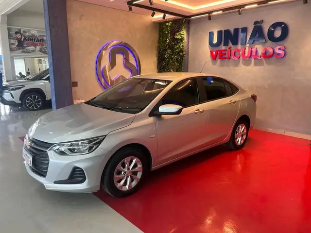 Carro Chevrolet Onix Plus 2021 1.0 LT (Flex)