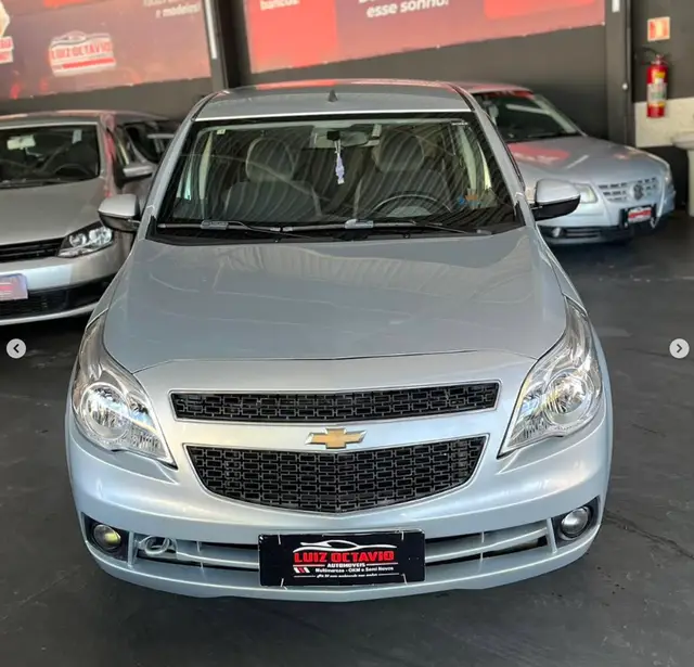 Carro Chevrolet Agile 2011 LTZ 1.4 8V (Flex)