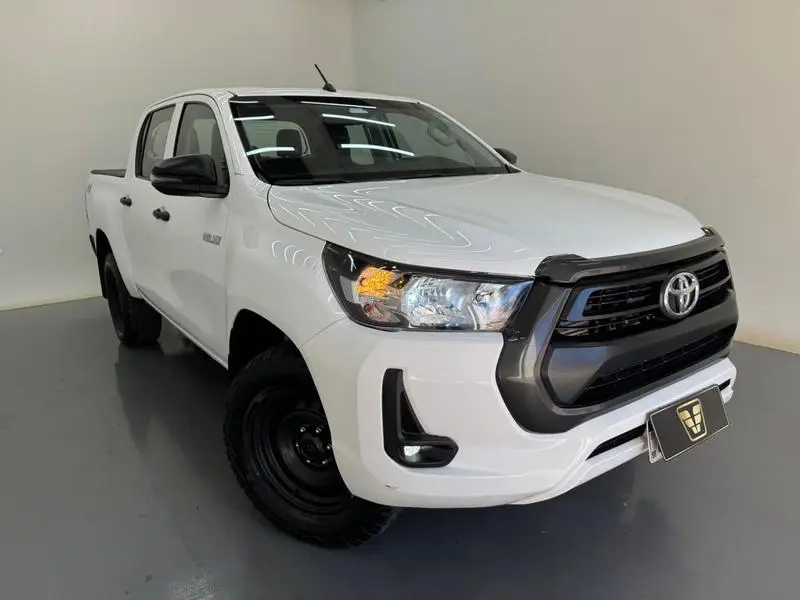 Toyota Hilux Cabine Dupla STD Power Pack 2.8 TDI CD 4x4