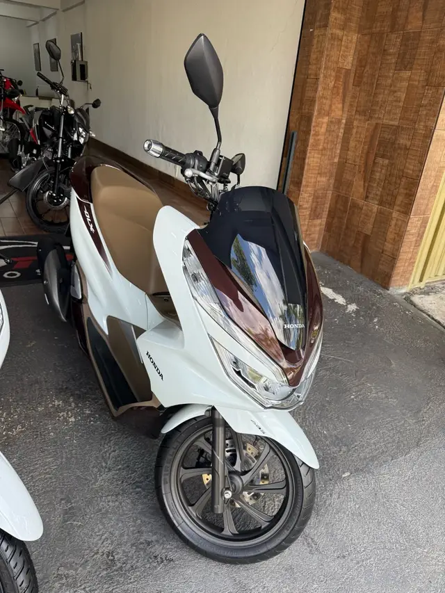 Carro Honda PCX 150 2021 DLX ABS