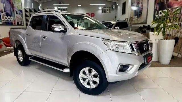 Carro Nissan Frontier 2018 2.3 TD CD LE 4x4 (Aut)