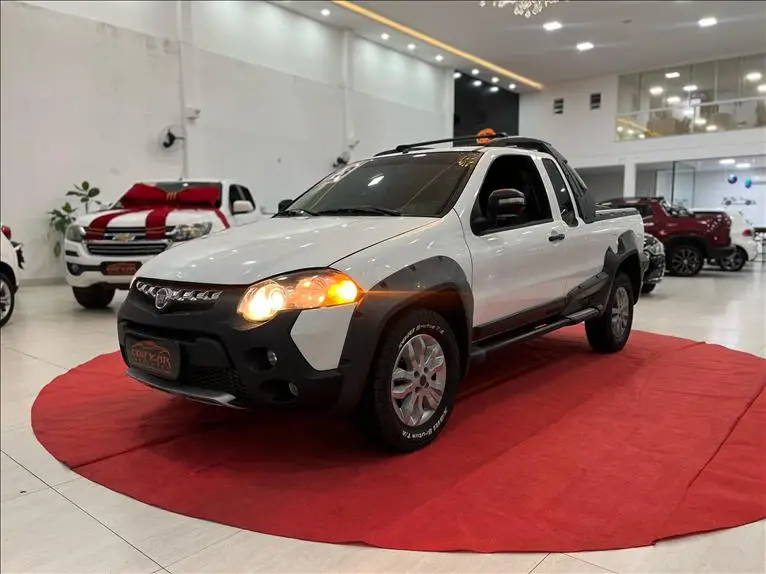 Fiat Strada Adventure 1.8 16V (Flex) (Cabine Estendida)