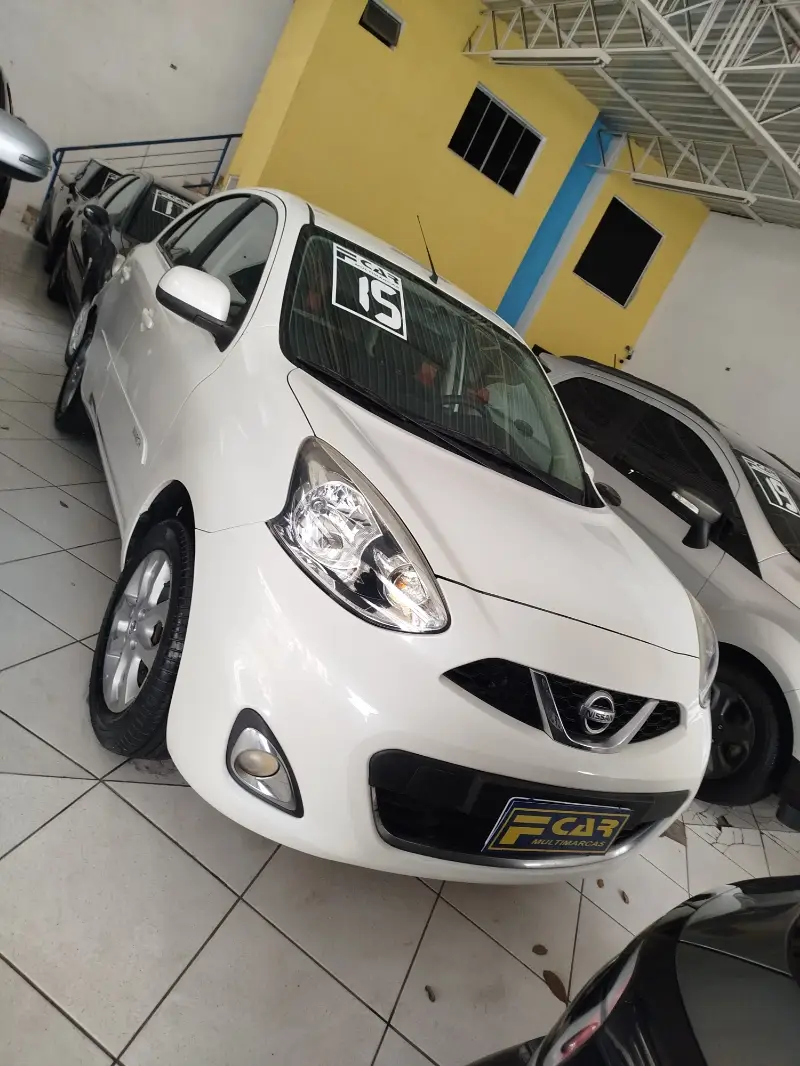 Nissan March 1.0 12V SV (Flex)