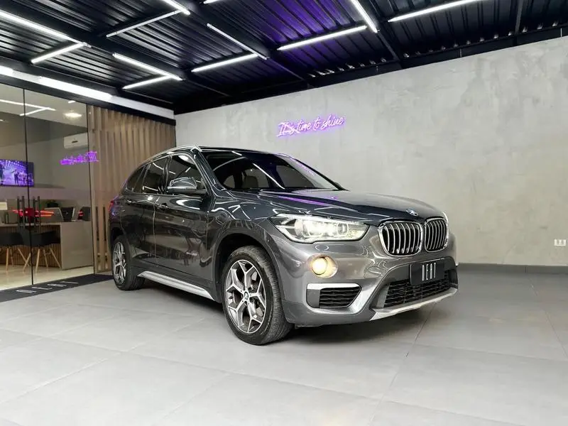 BMW X1 2.0 sDrive20i X-Line ActiveFlex